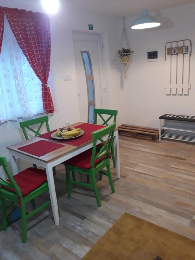 Tri Srece Apartment Ogulin Luaran gambar